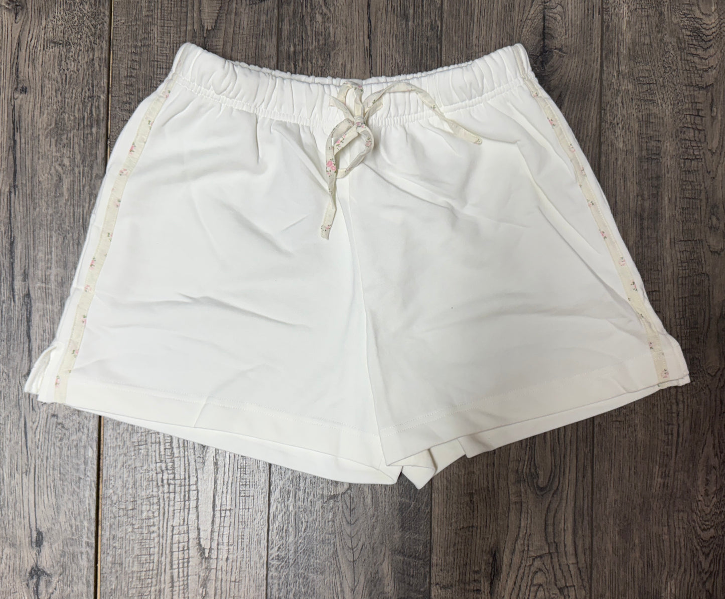 Marie White Floral Shorts